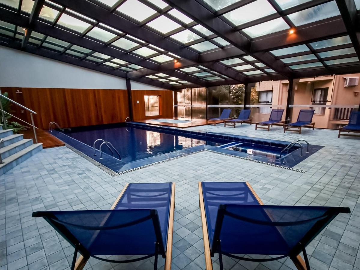 Wish Serrano Resort Грамаду Екстериор снимка The pool at the hotel