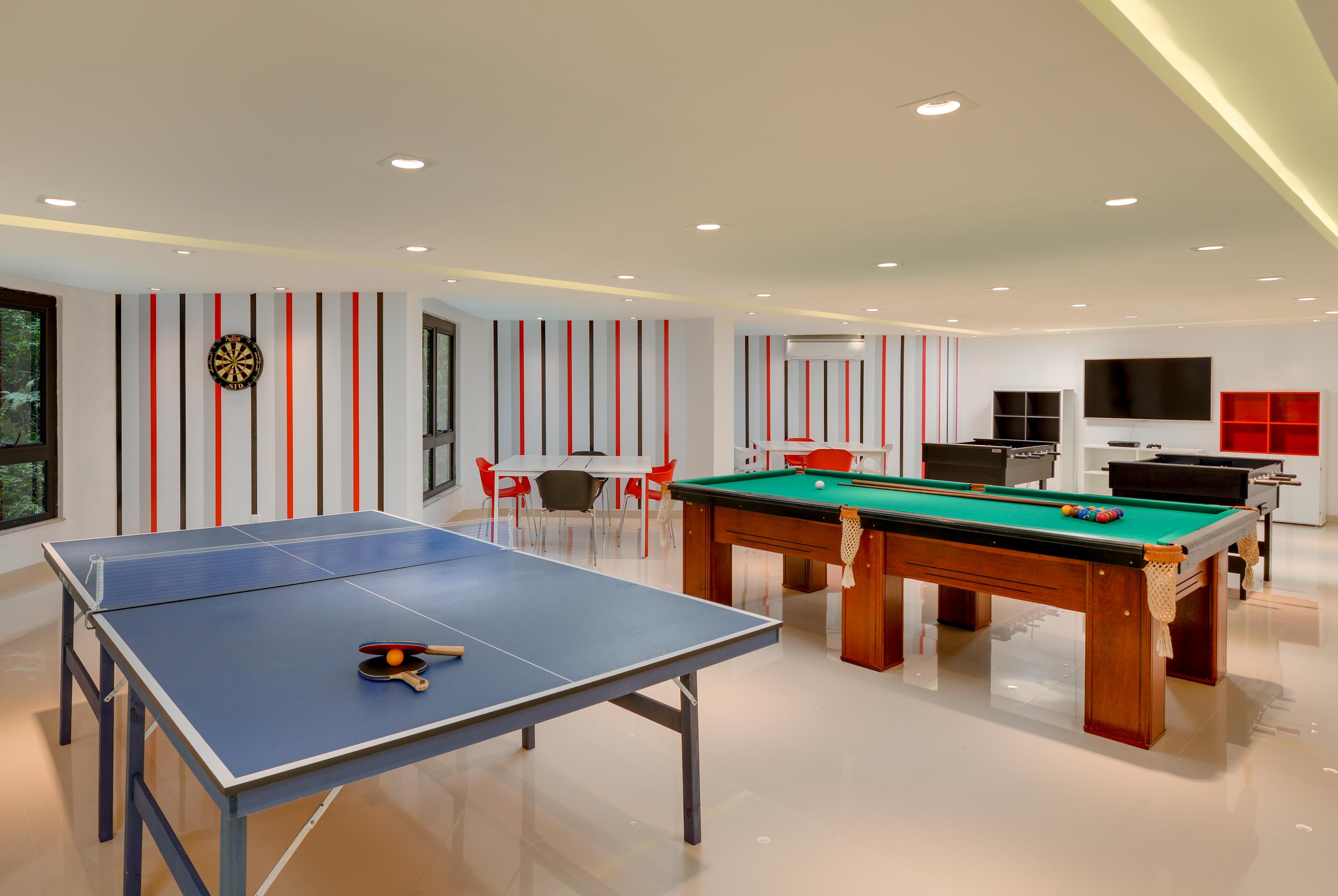 Wish Serrano Resort Грамаду Екстериор снимка Games Room