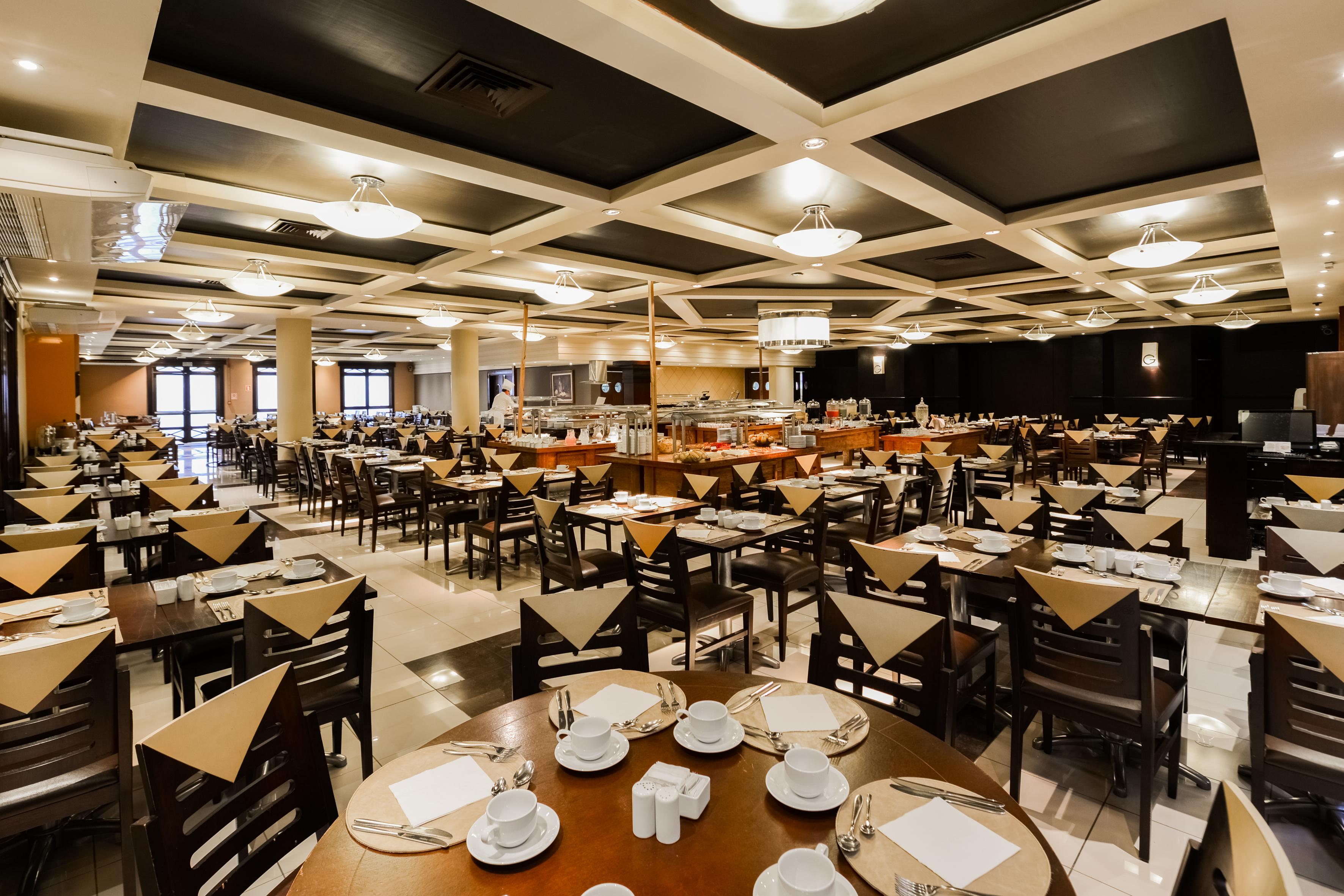 Wish Serrano Resort Грамаду Екстериор снимка The restaurant at the 1016 building