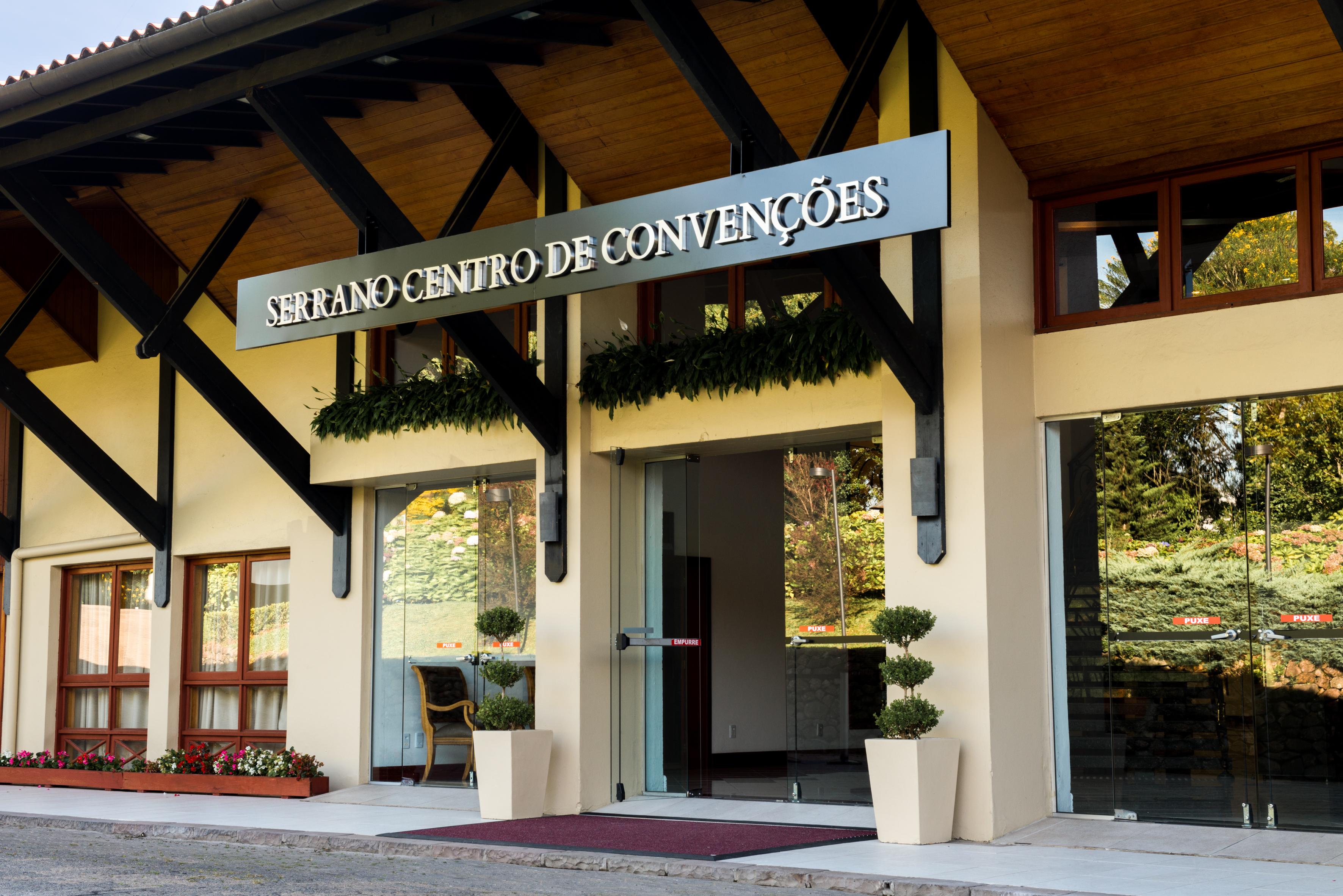 Wish Serrano Resort Грамаду Екстериор снимка Serrano Conventions Center