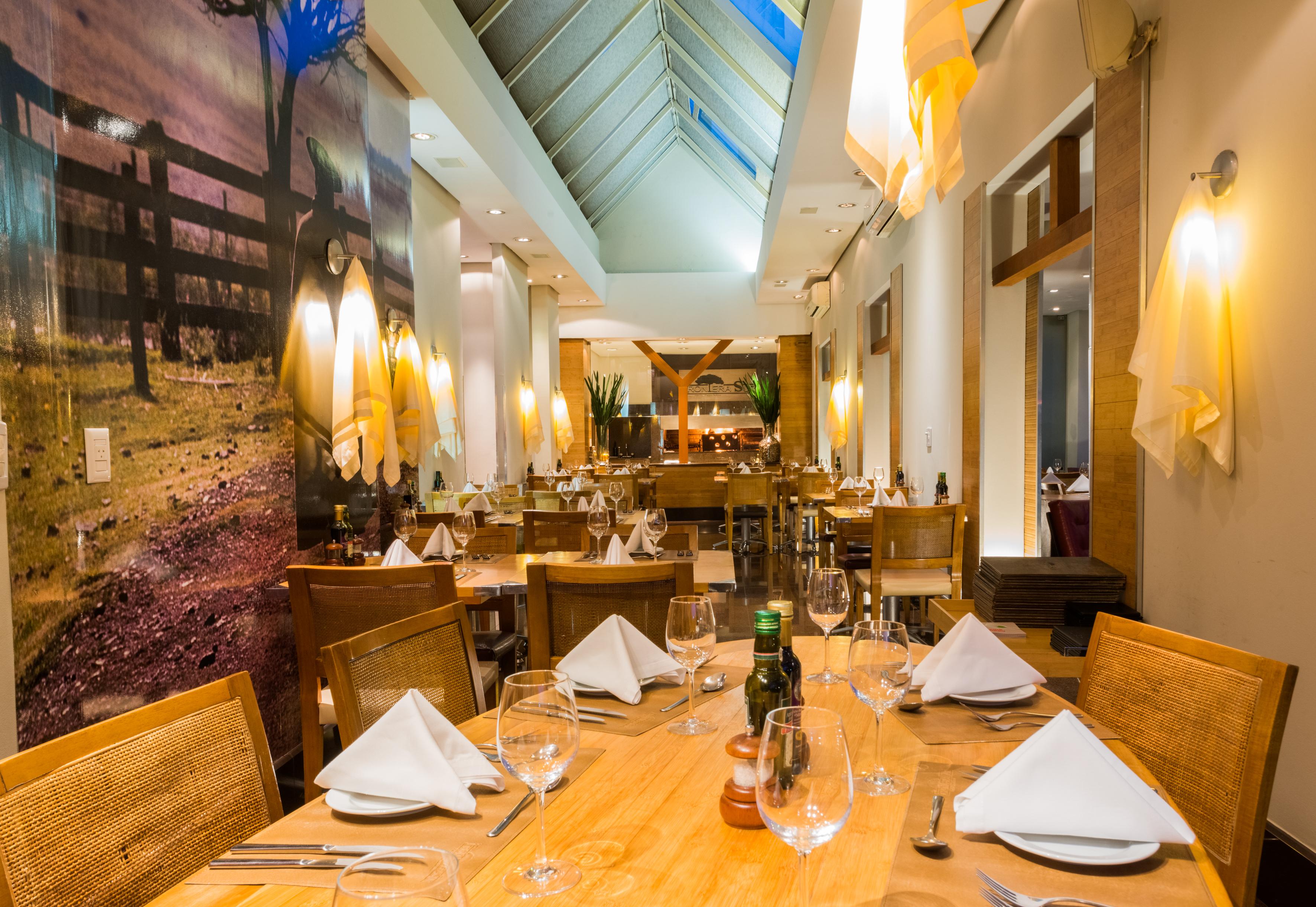 Wish Serrano Resort Грамаду Екстериор снимка Restaurant