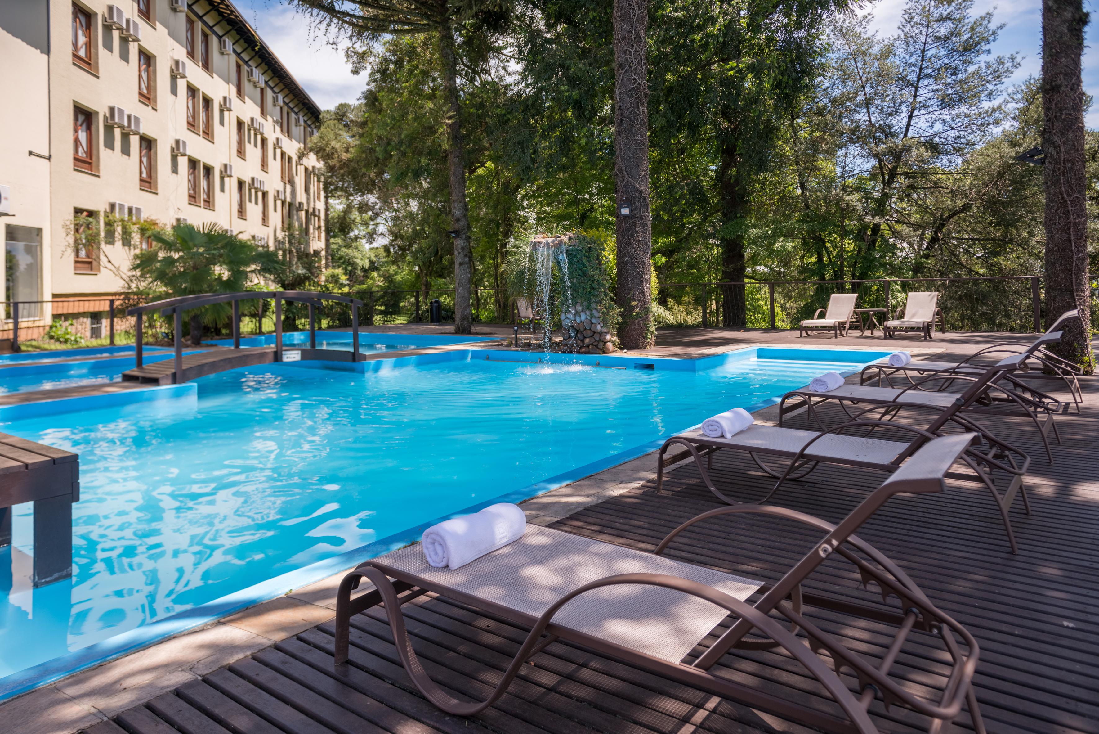 Wish Serrano Resort Грамаду Екстериор снимка The swimming pool at the hotel