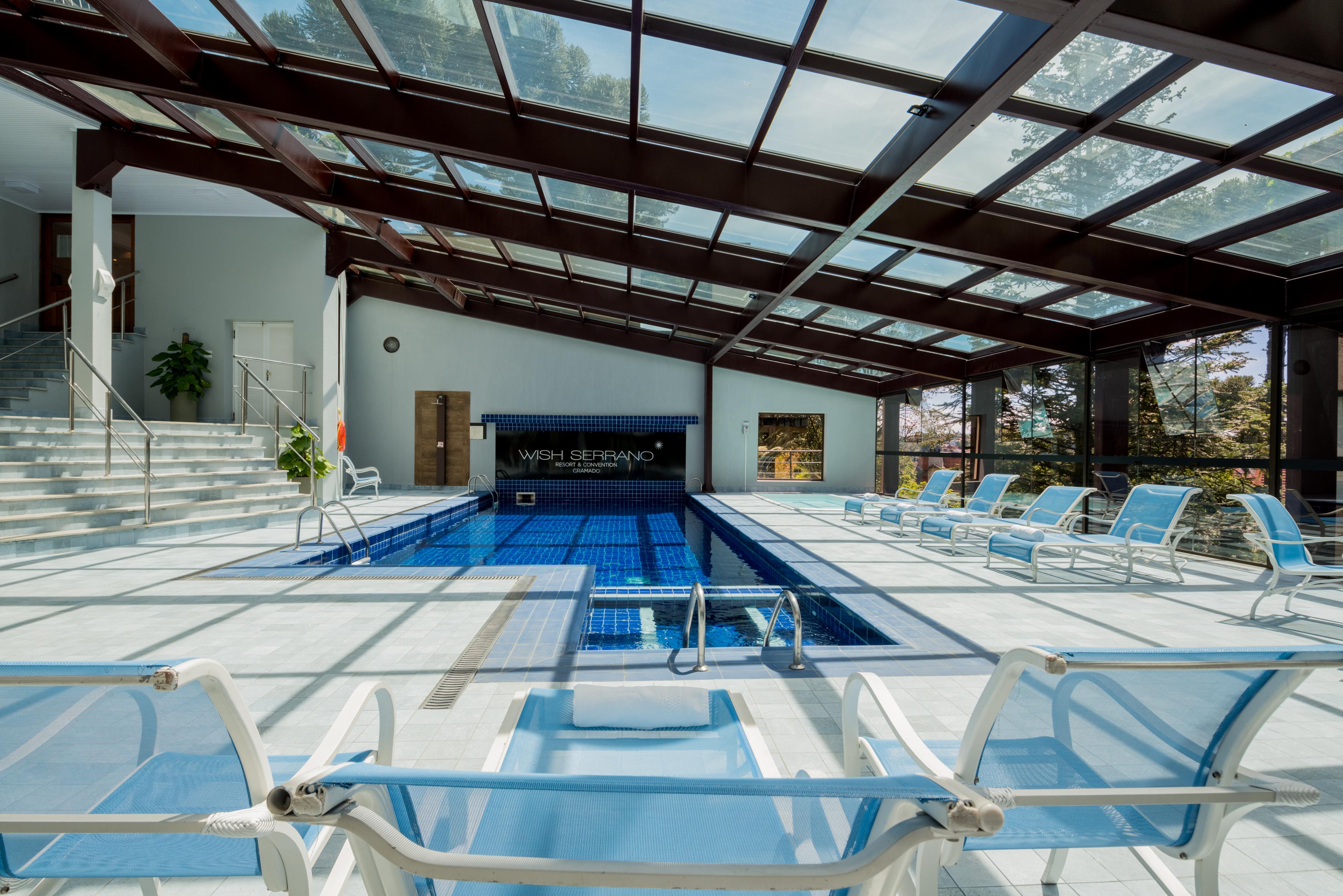 Wish Serrano Resort Грамаду Екстериор снимка Swimming pool at the hotel